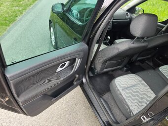 Skoda roomster 1.4i 63kw - 11