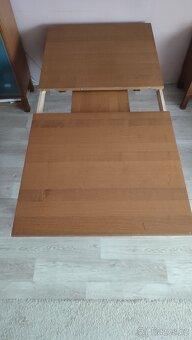 Velký jídelní stůl IKEA Bjursta - 11