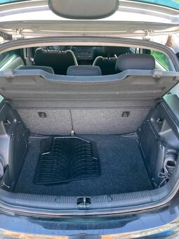 Škoda Fabia II SportLine, 1,6 TDi, 66 KW, Manuál. - 11