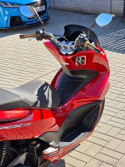 Honda PCX150, původ ČR, kufr, serviska - 11