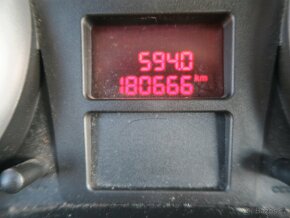PEUGEOT 207 1.6 HDI 66 kW KLIMA - 11