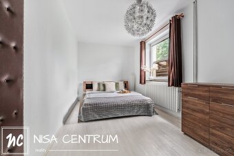 Prodej rodinného domu 270 m2 ve Stráži nad Nisou - 11