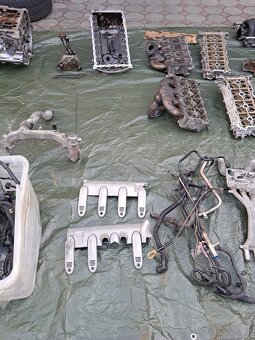 PORSCHE CAYENNE - MOTOR 4,5 V8 r.v. 2004 - 11