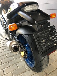 Ducati Monster 900 - 11
