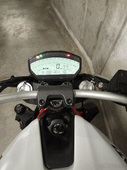 Ducati Monster 821 - 11