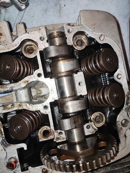 Yamaha xt 550 xt 600 hlava - 11