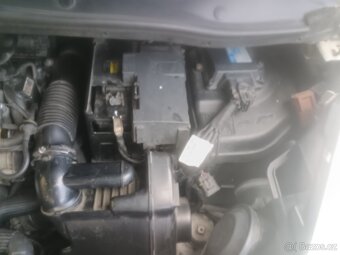 prodej Citroen C4 Grand picasso 1,6 88kw lpg - 11