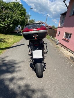 Triumph Tiger 1050 - 11