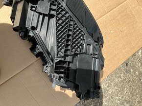 xenon audi q7 15- 4m levy pravy svetlo matrix svetlo - 11