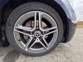 MERCEDES-BENZ E220 D 4matic AMG - 11