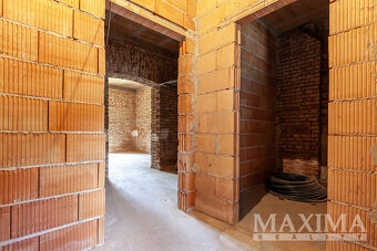 Komerční  o ploše 1009 m2 - Praha, Kunratice - 11