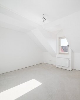 Prodej unikátního bytu 3+kk s balkonem v lokalitě Bubeneč - 11
