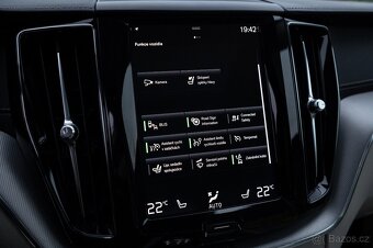 Volvo XC60 T8 Twin Engine 288kW,Inscription,AWD,ČR,Servis - 11