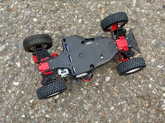Tamiya TA02 Toyota Prerunner RTR - 11
