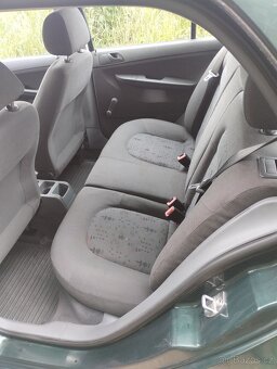 Škoda Fabia 1.4 MPI + LPG - Velice pěkná + tažné zařízení - 11