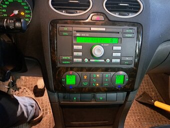 Ford Focus 2.0i Mk2 107kw - 11