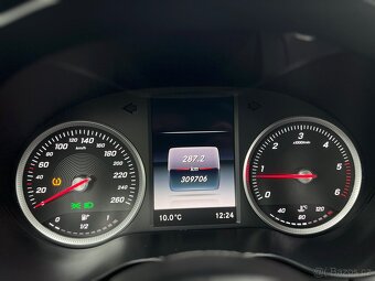 Mercedes Benz W205 C220 Bluetec - 11