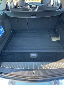 Opel Astra J - 1.7 CDTI - Sports tourer - NOVÁ STK - 11