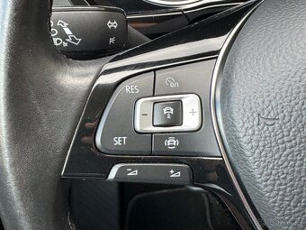 Volkswagen Touran 1,5 TSI/110kW DSG R-Line 7míst - 11