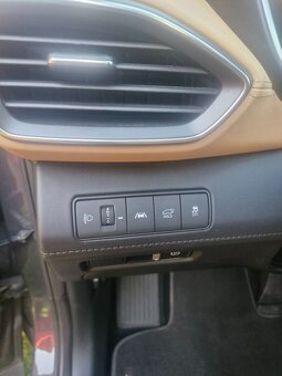 SANTA FE Motor 2,2 CRDi 4×4 147 kW 8DCT odpočet DPH - 11