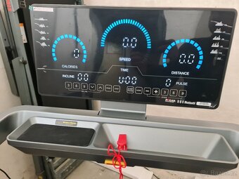 Prodám běžecký pás ultrarun 3100 - 11