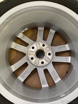 Original zimni alu Audi A3 S3 8Y r17 205/50/17 95% - 11