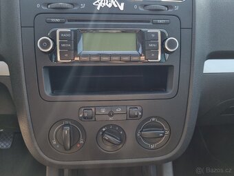 VW Golf V facelift, 1,4 TSI 90kw, manuál 6q, výhřev, senzory - 11