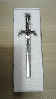 Fantasy dekorace - 2 typy - replika loveckého nože - 11