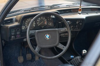 BMW Rad 3 320i E21 - celolak - 11