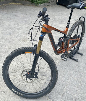 Giant Reign Advanced 1 - MTB plně 29palcový Carbon 2022 - 11