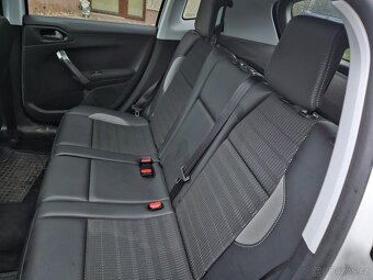 PEUGEOT 2008 ALLURE, 110k, AUTOMAT, PANORAMA, PRVNÍ MAJITEL - 11