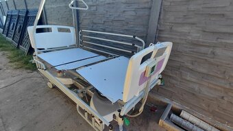 Prodám pístovou kvalitní elektrickou postel - 11