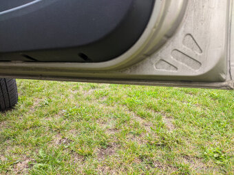 Fiat Punto 188 1.2 8v rok 2008 VADNÉ SERVO - 11