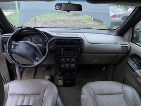 2001 Chevrolet Transsport zelený + 2002 čierny na diely - 11