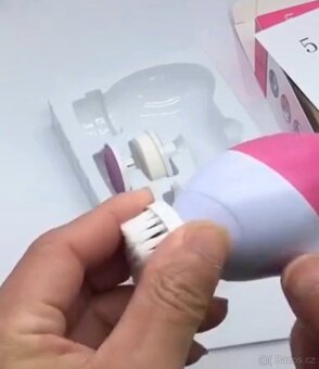 Nový čistící přístroj kosmetický rotační na čištění pleti - 11
