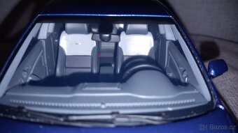 1:18 skoda octavia Rs - 11