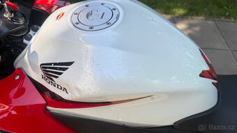 Honda CBR600f - 11