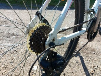 Dámské kolo Merida - 11