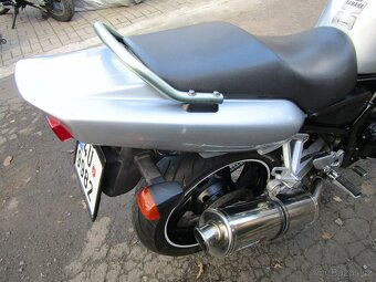 Yamaha FZS 600 Fazer - 11