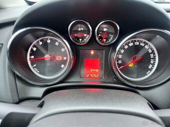 Opel Astra J kombi 1,6 16V, 2015, jen 127 tkm - 11