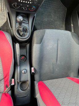 Prodám Citroen C4 coupe 1.4 16v r.v 2005 - 11