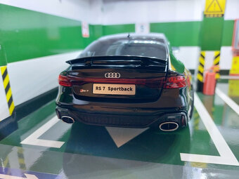 model auta Audi RS7 Sportback + dialkové +svetlá 1:18 - 11