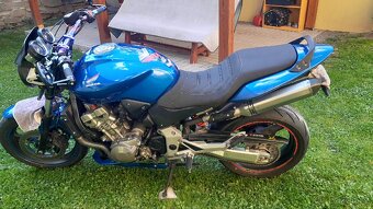 Honda CB900F Hornet - 11