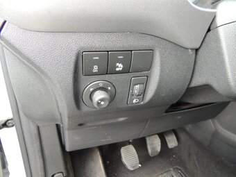 Citroën Berlingo 1.6i,88kw,Multispace,2017,ČR,2.majitel - 11