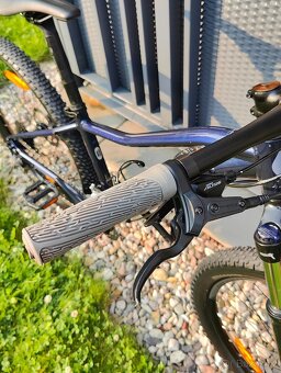 Scott Contessa Active 40 (2022), kola 27,5" - 11