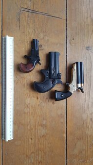 Prodám krásný Derringer 4 ranný Flobert 4mm - bez ZP - 11