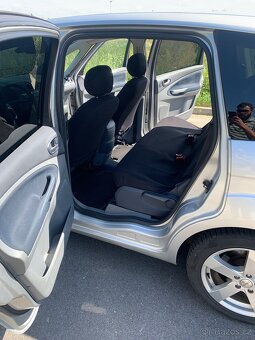 Ford s-max - 11