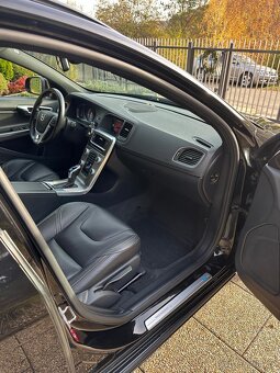 VOLVO V6O T5 POLESTAR 250PS 8-st. automat HARMANN KARDON - 11