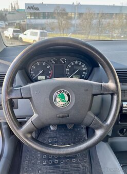 Škoda Fabia 1.4mpi benzín - 11