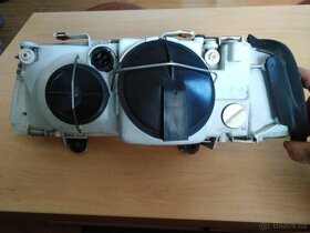 Přední světla Audi Coupe B3 - 11